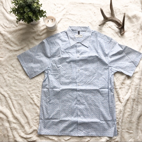 CROSBY&HOWARD Other - Blue Flamingo Short Sleeve Button Down Shirt